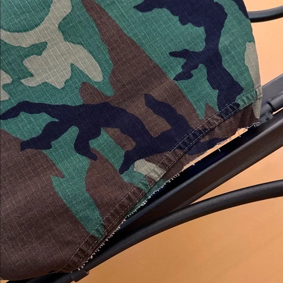 VIN•TAGÉ Custom Camo Vest - Picture 14 of 17